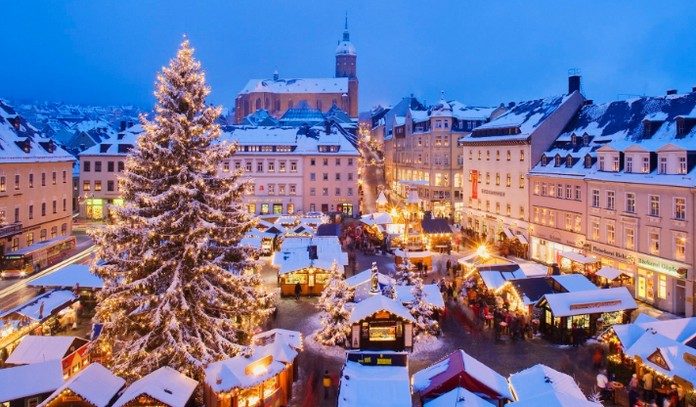 top-10-most-beautiful-christmas-cities-in-europe-this-is-italy-page-5