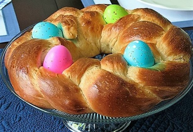 Pane di Pasqua (Italian Easter Bread) | This is Italy